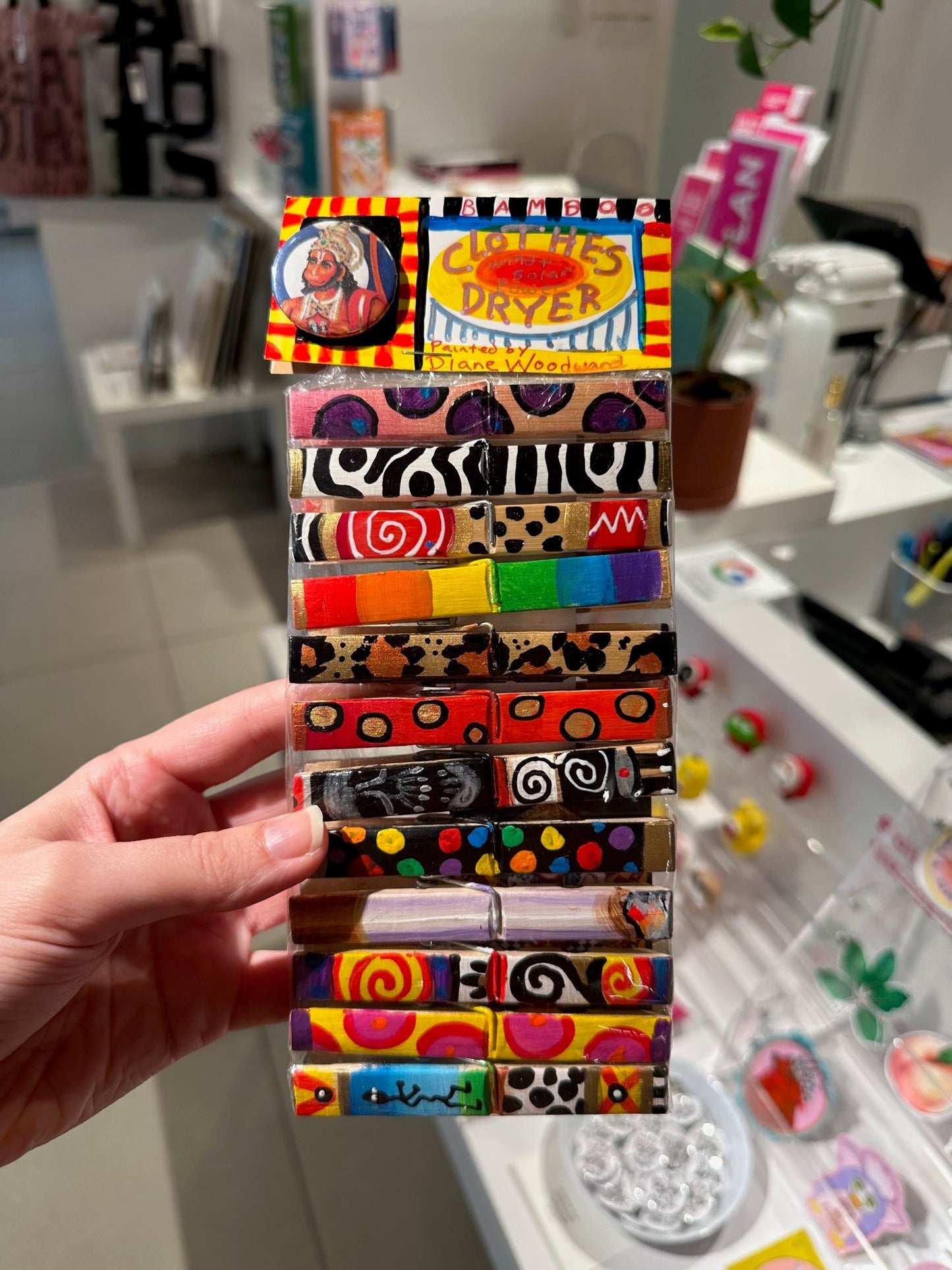 Pinces à linge peintes à la main