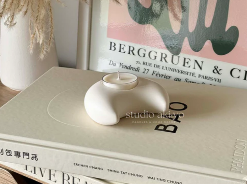 Crescent Moon Tea Light Candle Holder