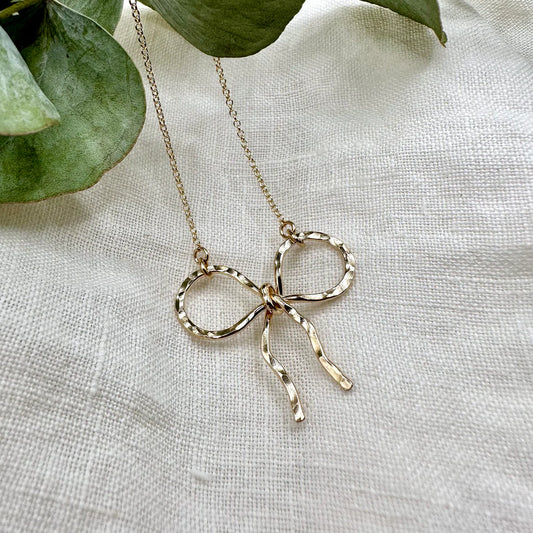 Bow Necklace (collier, boucle)