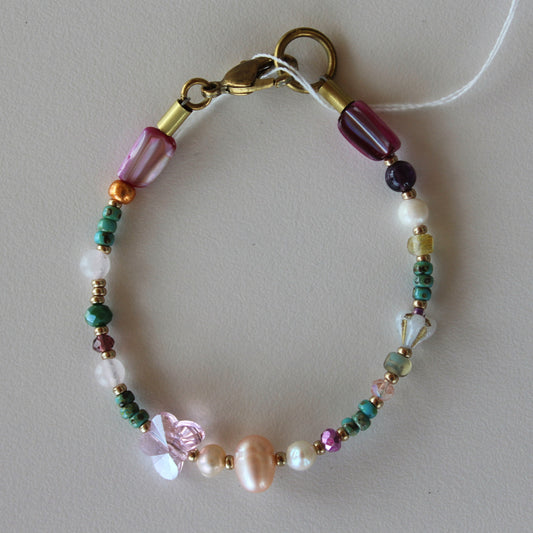 Lisa Wilson, bracelet papillon mauve