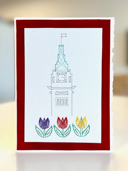 Carte de l'édifice du Parlement avec tulipes