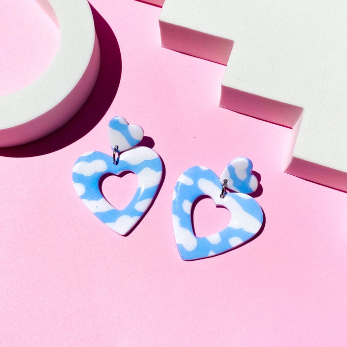 Boucles d'oreilles tendance coeur bleu funky en pâte polymère